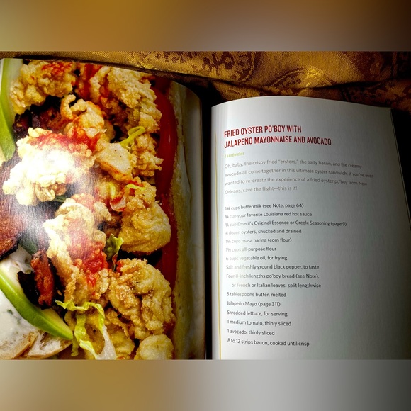 Emeril's Kicked-Up Sandwiches: Stacked with Flavor
Book by Emeril Lagasse - Picture 2 of 8